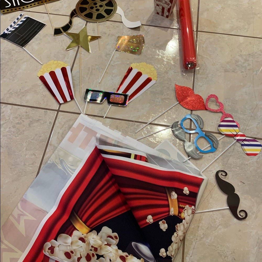 Hollywood/Movie Party Supplies